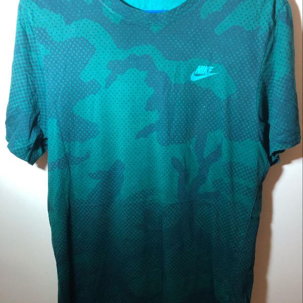 camiseta nike long camuflada og - tamanho m