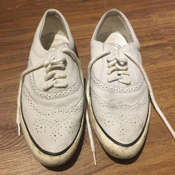 colcci wingtip