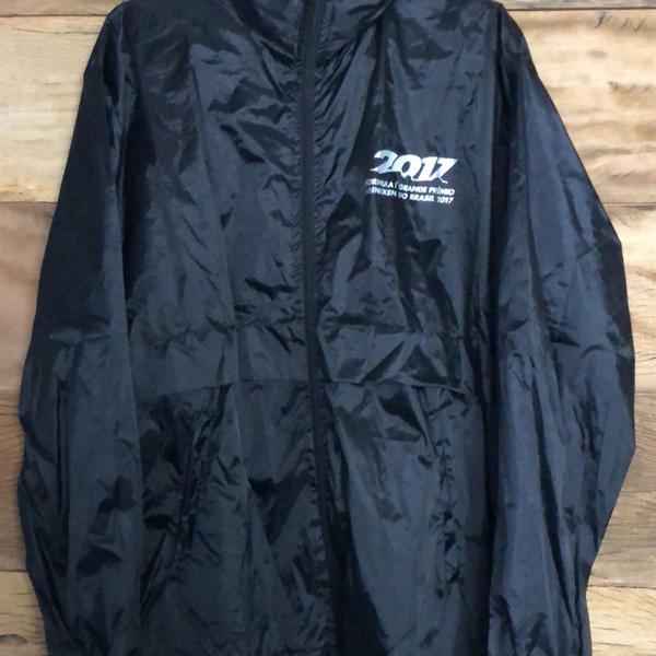 jaqueta de chuva staff fórmula 1