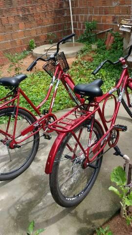 Duas bicicletas R$ 1100,00