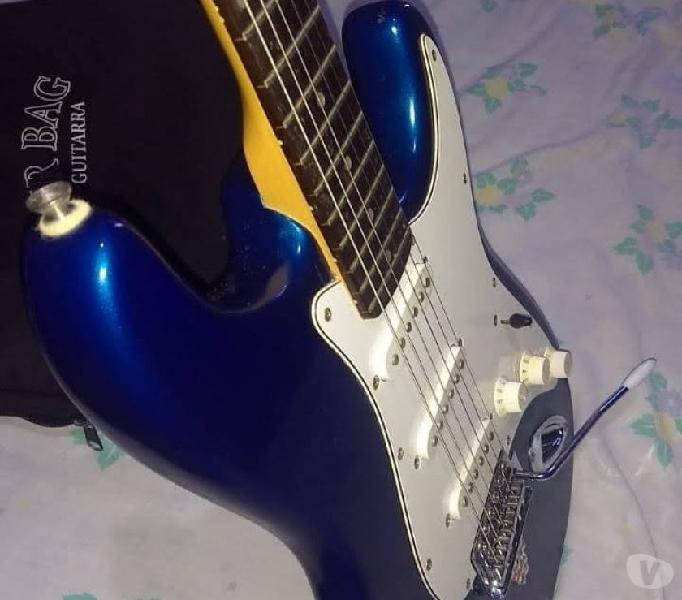 Guitarra zerada sem detalhes preço de desapego