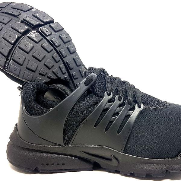 Tênis Nike Air Presto preto