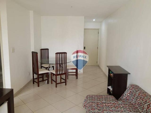 Apartamento com 2 quartos para alugar, 67 m² por R$