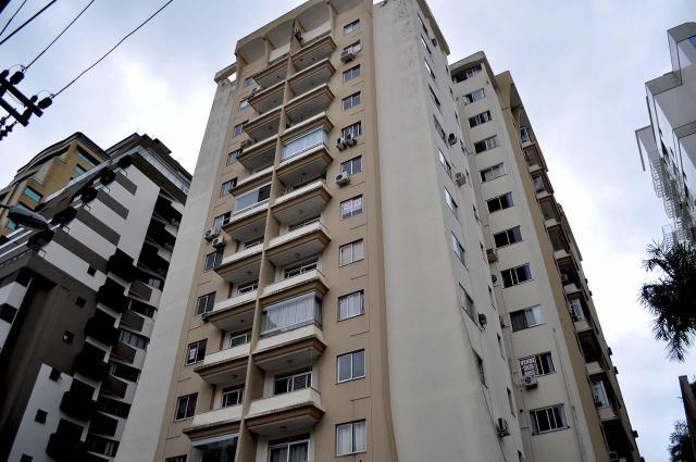 Apartamento para alugar com 2 dormitórios em Centro,