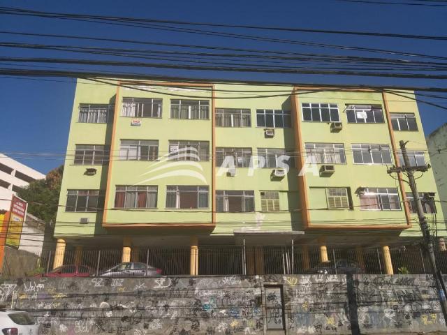 Apartamento para alugar com 2 dormitórios em Pechincha, Rio