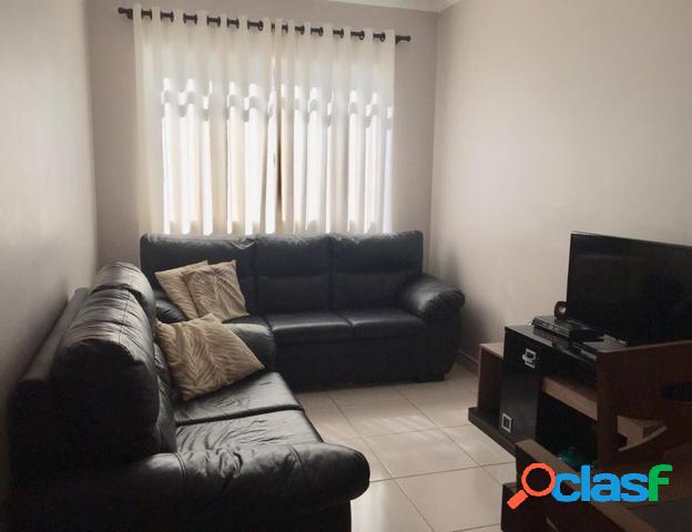 Apartamento semi mobiliado e com 1 dormitório à venda na