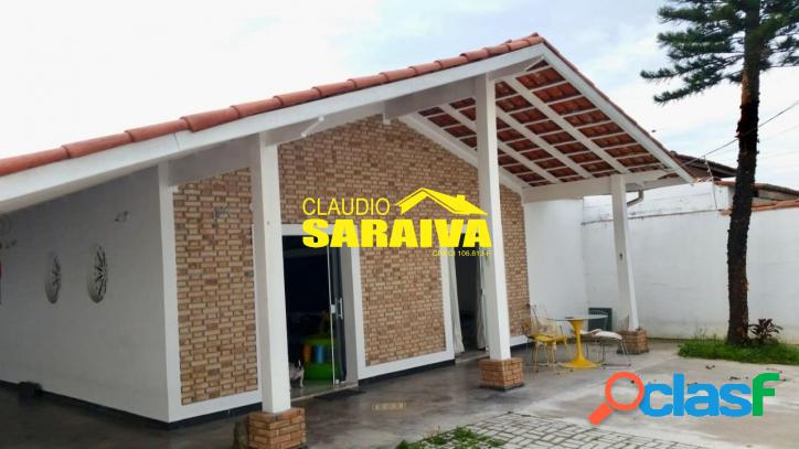 CASA no BAIRRO INDAIÁ em CARAGUATATUBA