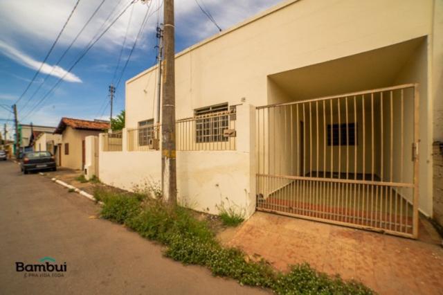 Casa para alugar com 3 dormitórios em Setor campinas,