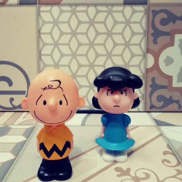 boneco charlie Brown e lucy snoopy