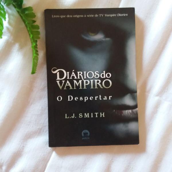 diário do vampiro - o despertar (volume 1)