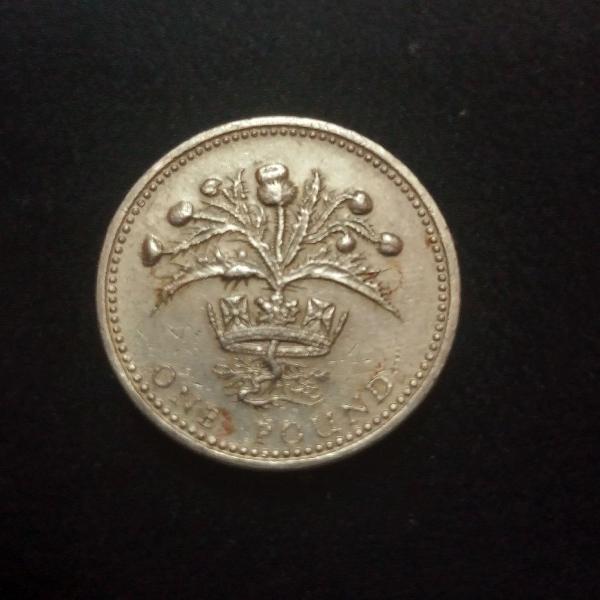 olha os detalhes da moeda da coroa da rainha- envio imediato