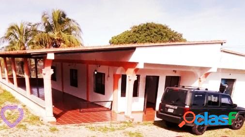 1.650 Mts2 Casa en venta. PuertoCumarebo. Estado Falcón