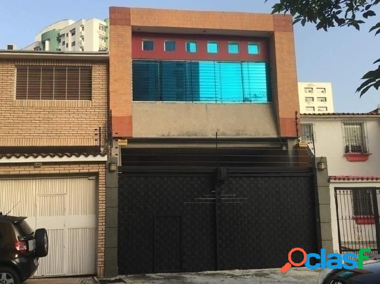 120 M2. Casa tipo Town House en venta en Los Mangos