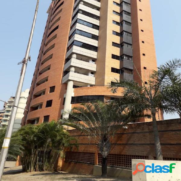 305 M2. Penth House en Venta la Trigaleña