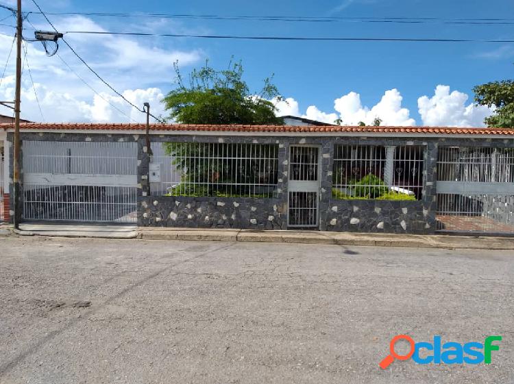 378 M2. Venta Casa en Urbanizacion Ciudad Alianza