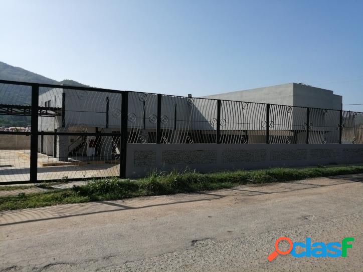 4m2 Venta De Modulo Comercial Urb. La Cumaca