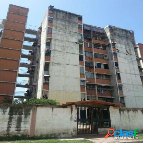 78 M2. Apartamento en Venta Urb. Parque Valencia