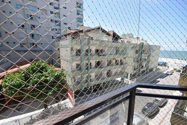 Apartamento a venda com 03 Quartos rua 283 Quadra do mar em