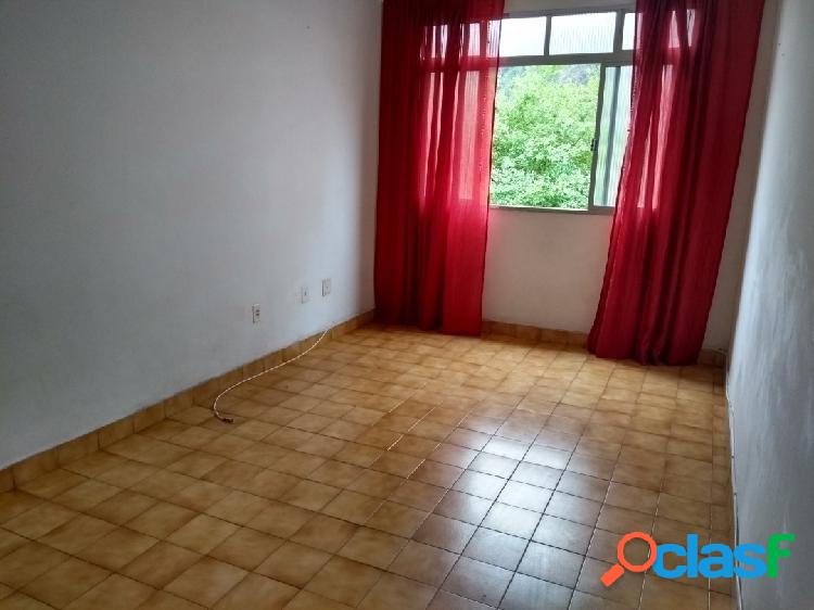 Apartamento de 2 dormitórios em São Vicente jardim