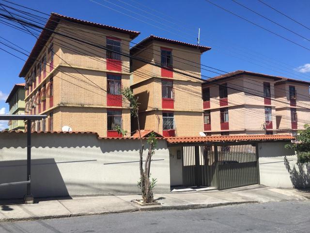 Apartamento de 2 quartos à venda no Camargos