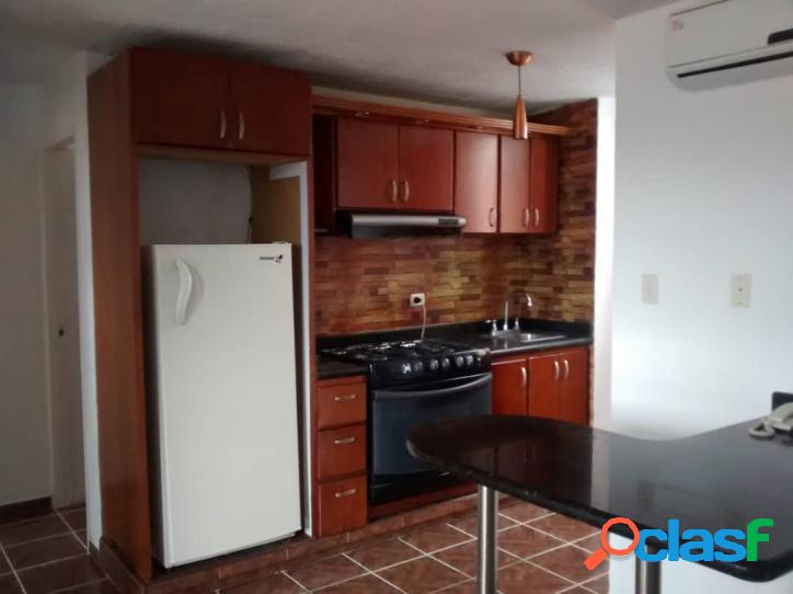 Apartamento en alquiler completamente amoblado en Los