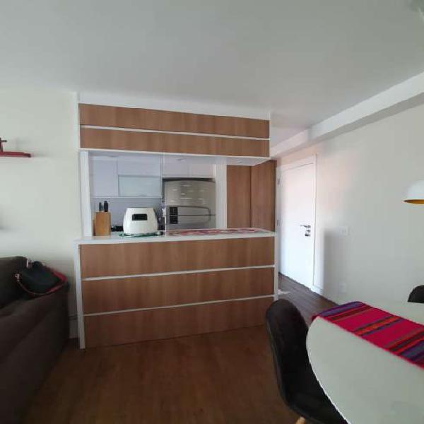 Apartamento para venda tem 61 metros quadrados com 2 quartos