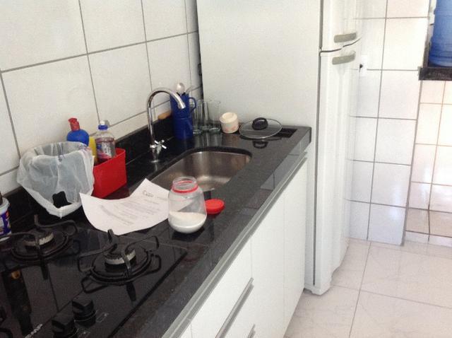 Apartamento todo reformado,cerâmica,armários,ar