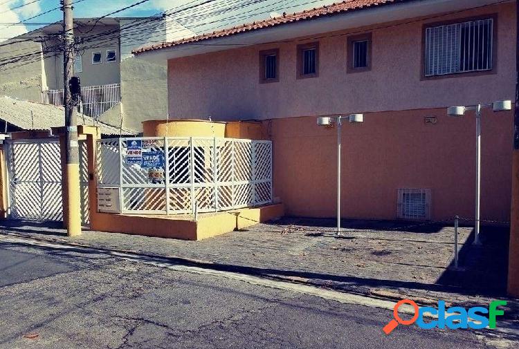 Casa em Condomínio Fechado com 3 dormitórios e 2 vagas