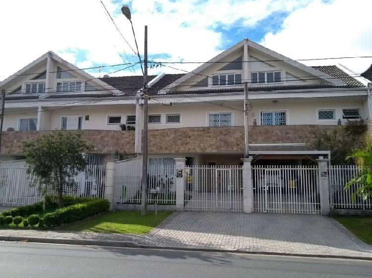 Casa para venda com 199 metros quadrados com 4 quartos em