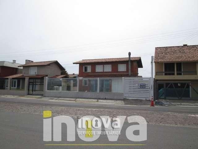 Lindo Sobrado frente mar para Temporada.