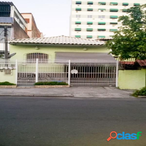 Niterói/RJ - Fonseca - Casa 2 quartos 1 vaga