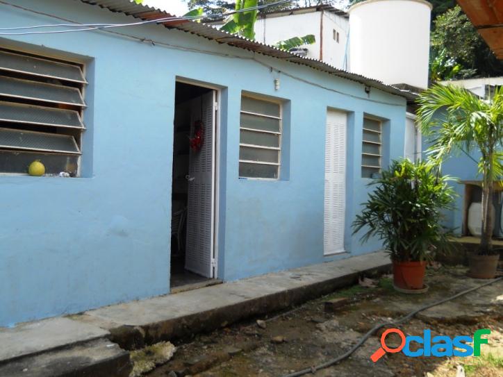 Se vende en Tarapio parte alta casa con terreno