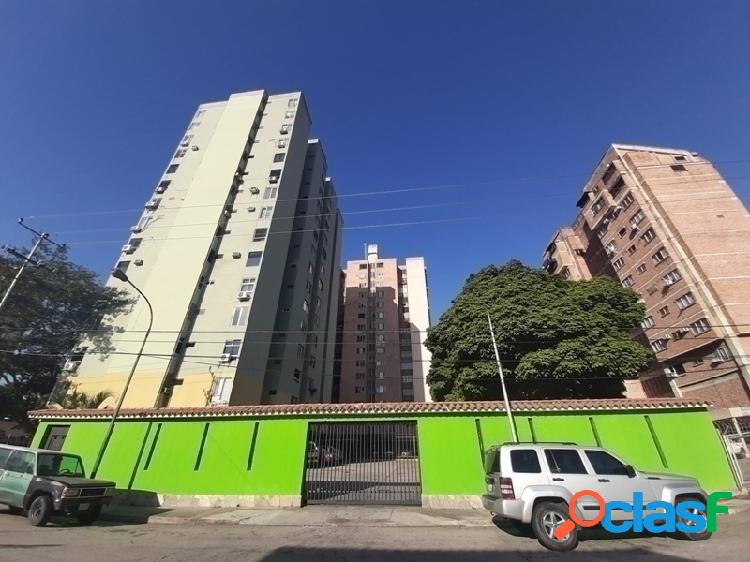 VENTA DE BELLO APARTAMENTO IMPECABLES ESPACIOS Av bolívar