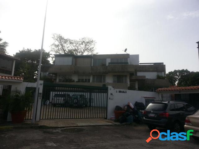 Venta de Bello Town House en Terrazas de los Nisperos