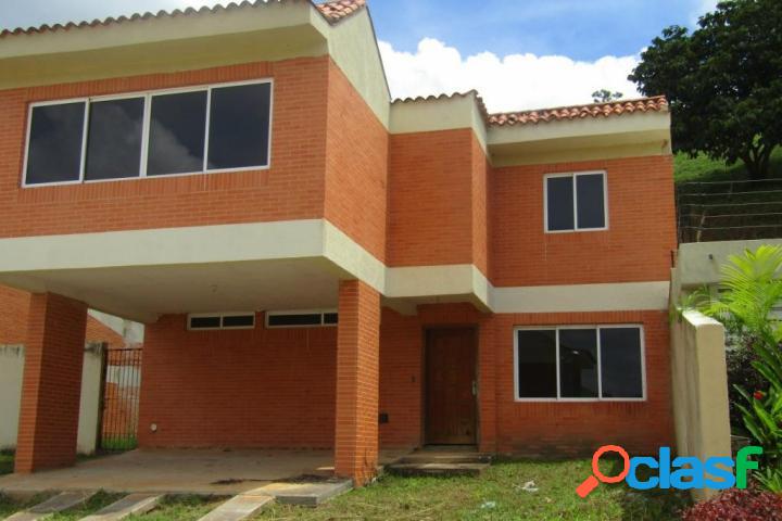 Venta de Casa en Lomas del country