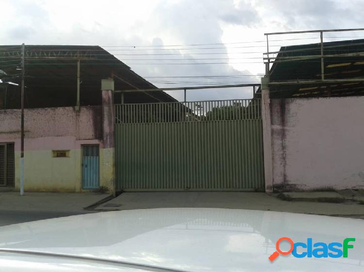 Venta de Terreno con Galpón Industrial, Tocuyito