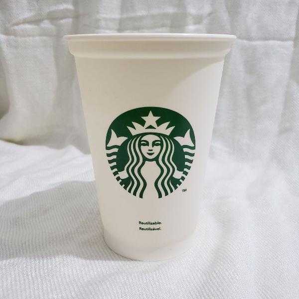 copo reutilizável starbucks