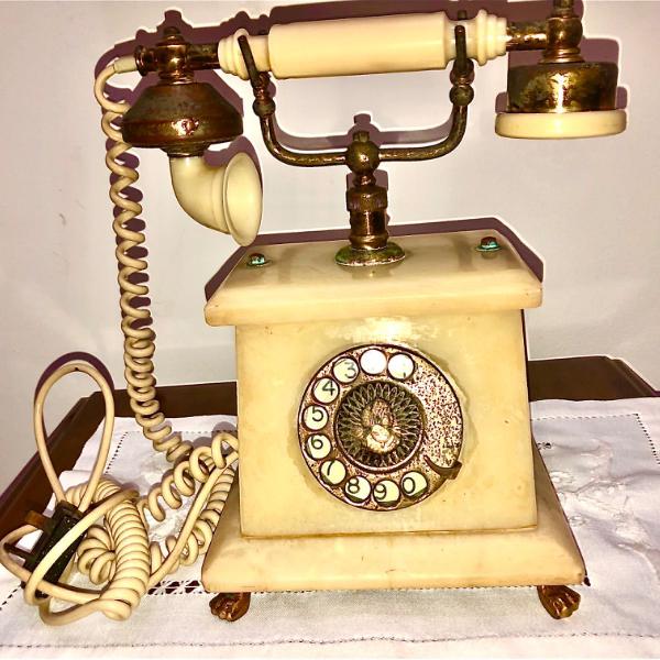 telefone de mármore antigo vintage reliquia
