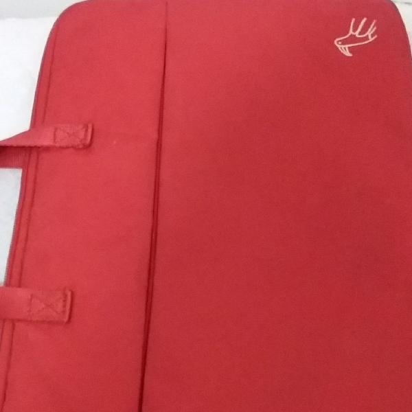 Bolsa para notebook em tecido vermelho