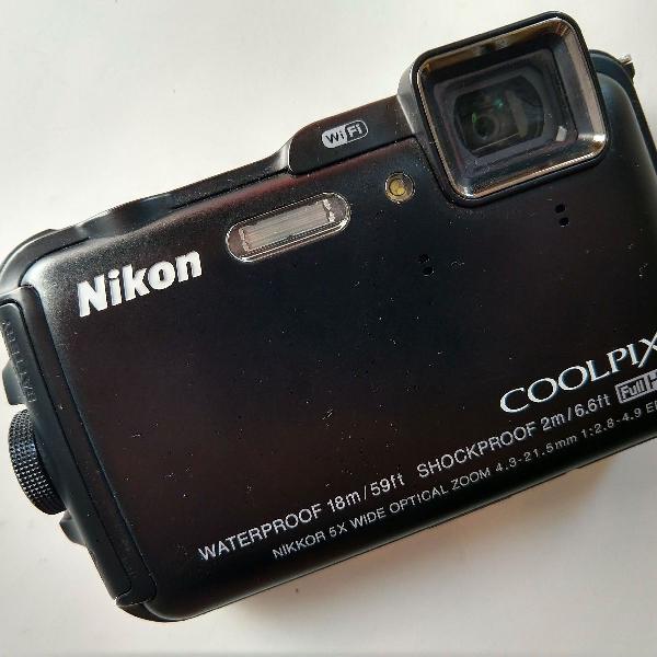 Câmera Digital Aquática Nikon Coolpix AW120