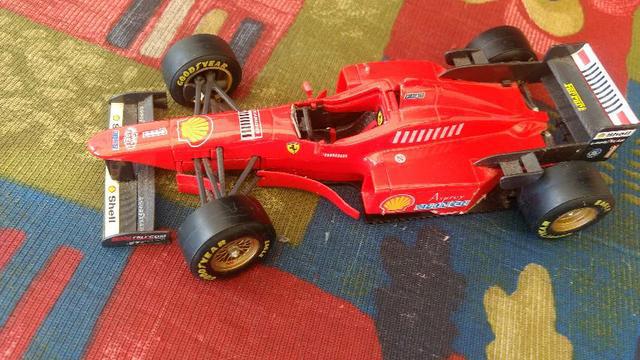 Miniatura Ferrari Shell F1 (aceito troca)