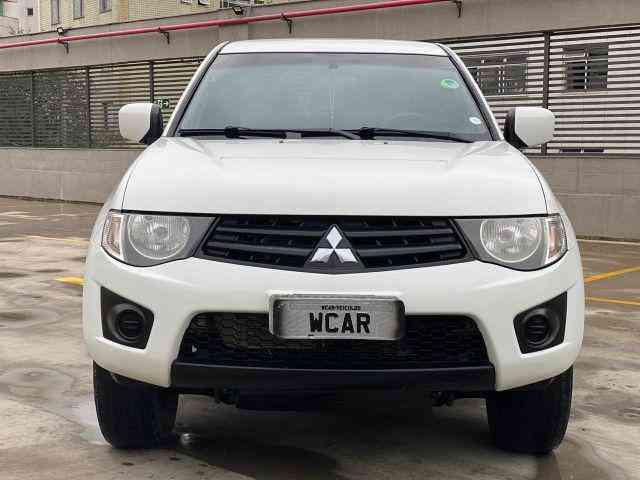 Mitsubishi L200 Triton Hpe 3.2 CD Tb Int.diesel Mec