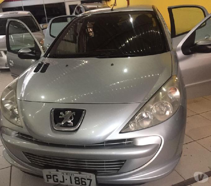 Peugeot 207. 2012