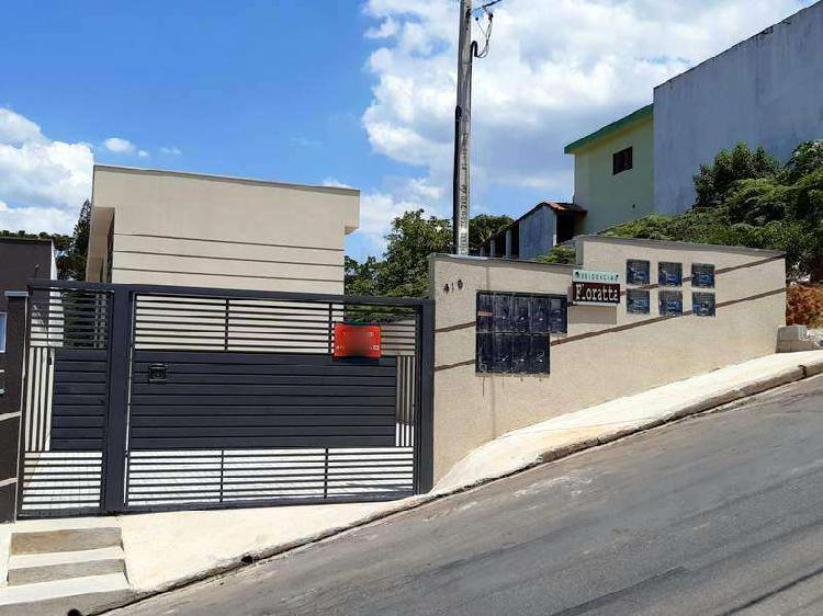 Sobrado com 2 dormitórios à venda, 69 m² por R$