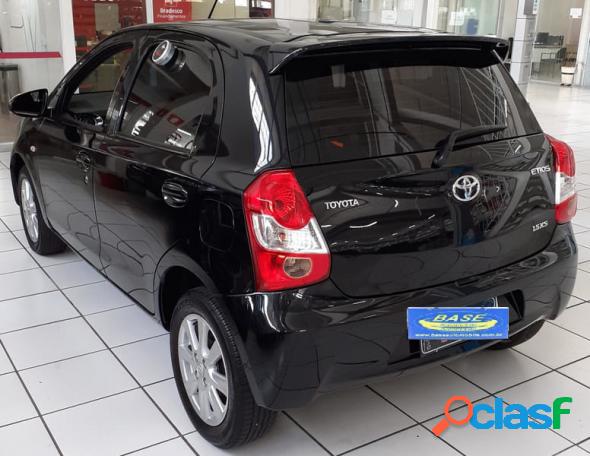 TOYOTA ETIOS XS 1.5 FLEX 16V 5P AUT. PRETO 2017 1.5 FLEX