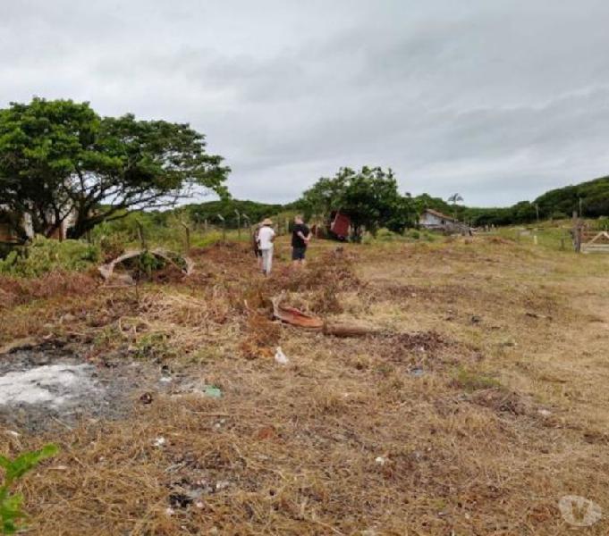 Terreno com 300m² a 500m do mar em praia grande