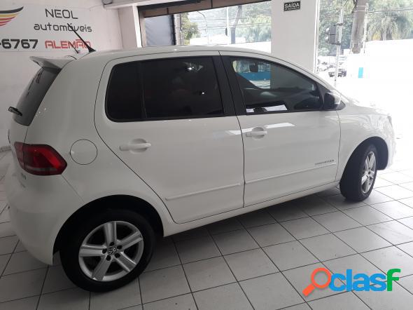 VOLKSWAGEN FOX COMFORTLINE 1.6 FLEX 8V 5P BRANCO 2015 1.6