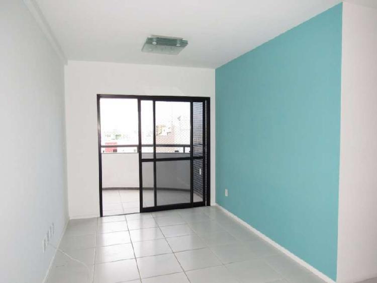 Apartamento para venda possui 90 metros quadrados com 3