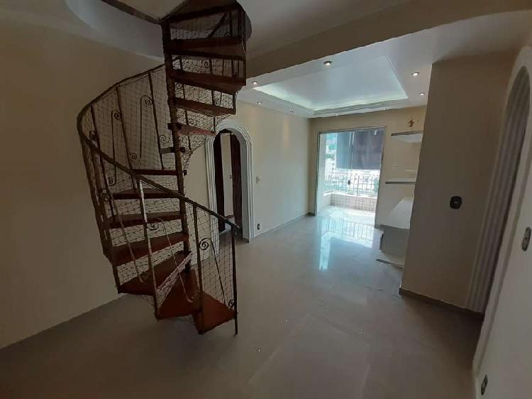 Apartamento para venda tem 160 metros quadrados com 4