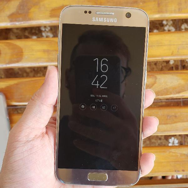 Celular Galaxy s7 32gb dourado em perfeito estado